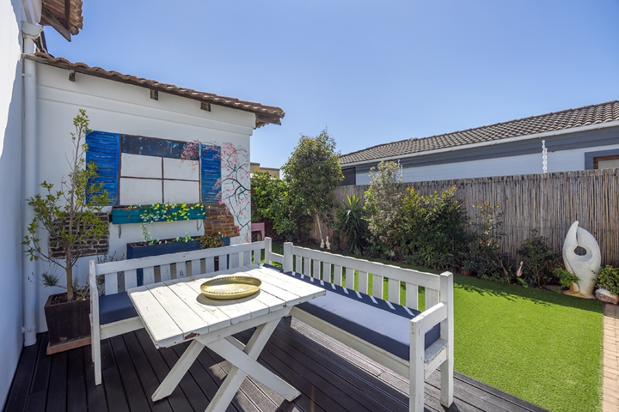 5 Bedroom Property for Sale in Parklands Western Cape